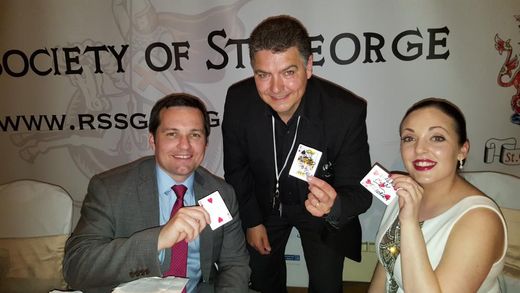 Magician Darren Brand with Chris Green